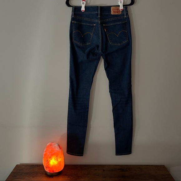 Levi’s 710 super skinny SIZE: 26 LENGTH:30 - Picture 2 of 2